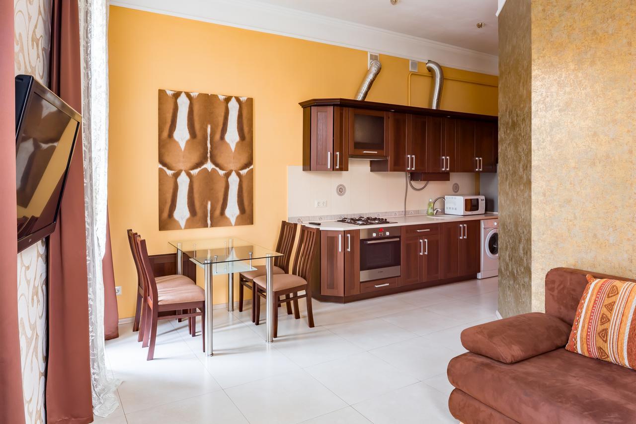 לבוב Leogrand Apartments On Doroshenka Street 1 מראה חיצוני תמונה